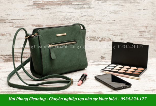 Nước hoa, mỹ phẩm - quà tặng 20-10 mà chị em nào cũng mê
